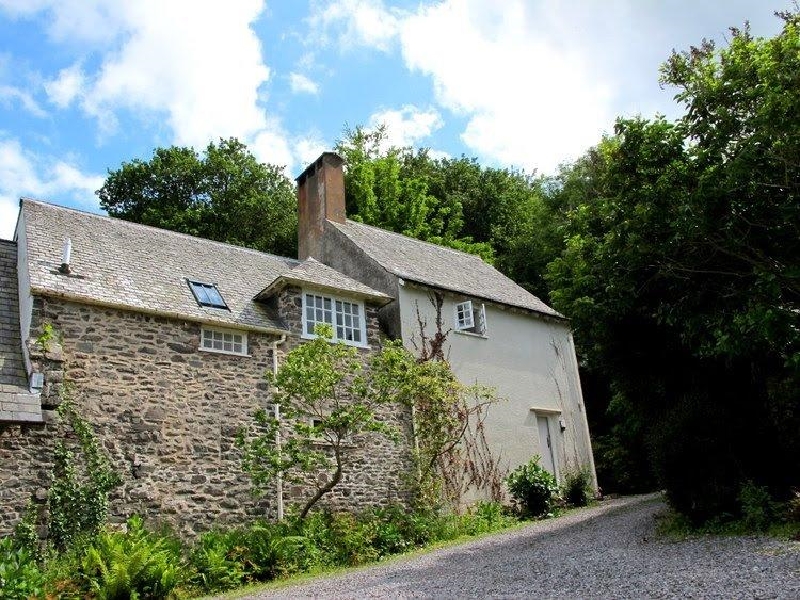 Click here for more about Worthy Cottage