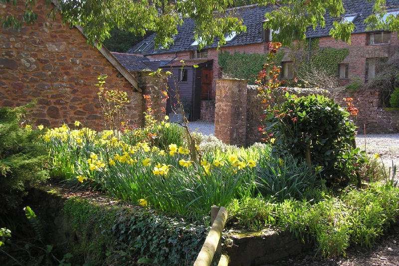 Details about a cottage Holiday at Withycombe Cottage