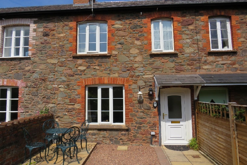 Click here for more about Mulberry Cottage