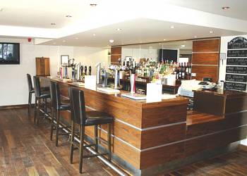 Woodland-Lakes-Lodges