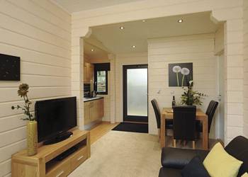 Woodland-Lakes-Lodges