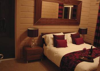 Woodland-Lakes-Lodges