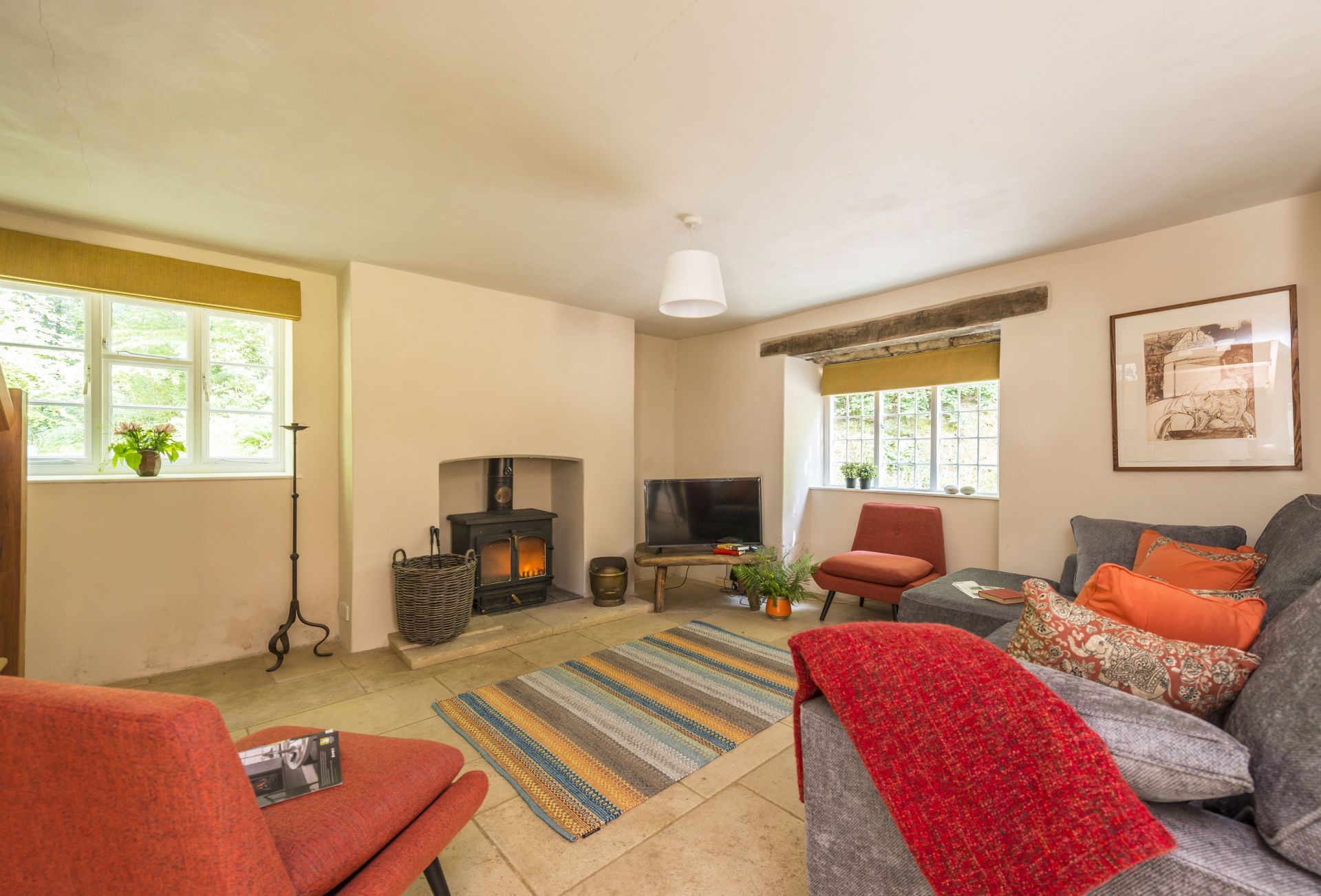 Horsehill Cottage is located in Beaminster and surrounding villages