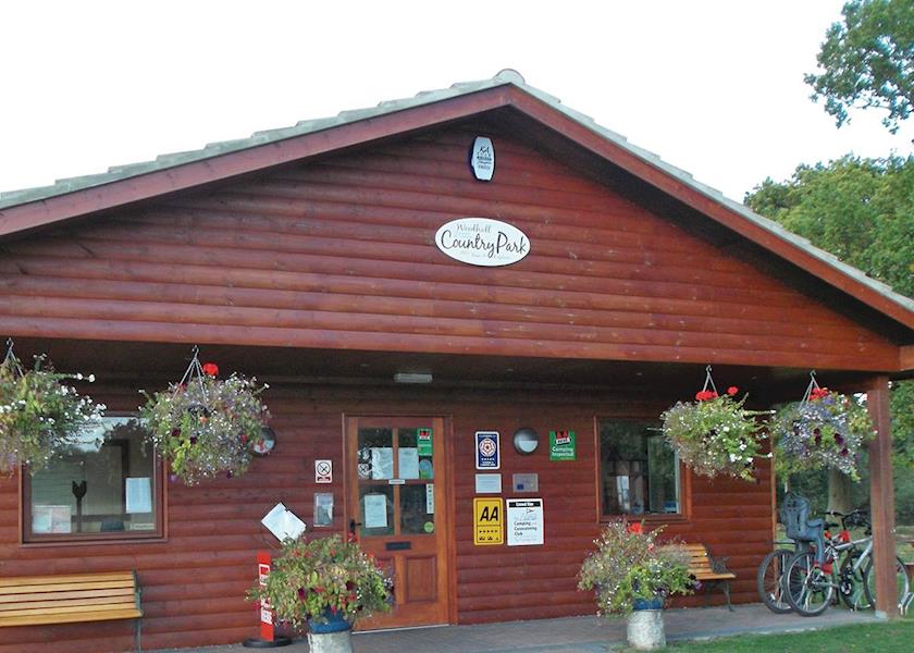 Woodhall-Country-Park-Lodges