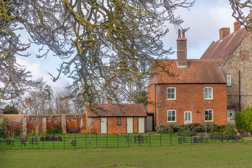 Details about a cottage Holiday at Ludham Hall Cottage