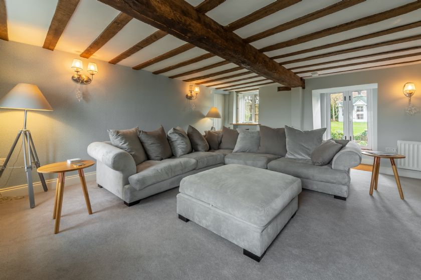 Click here for more about Barn Cottage (6)