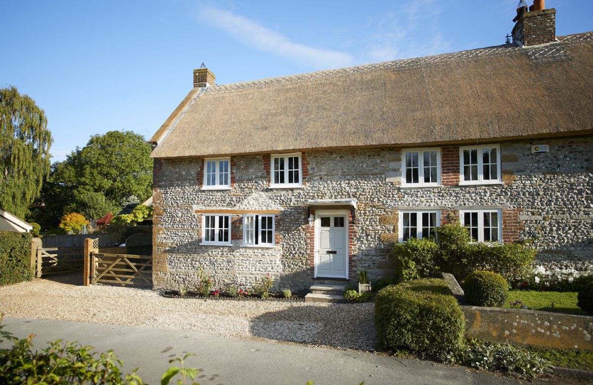 Details about a cottage Holiday at Coombe Cottage