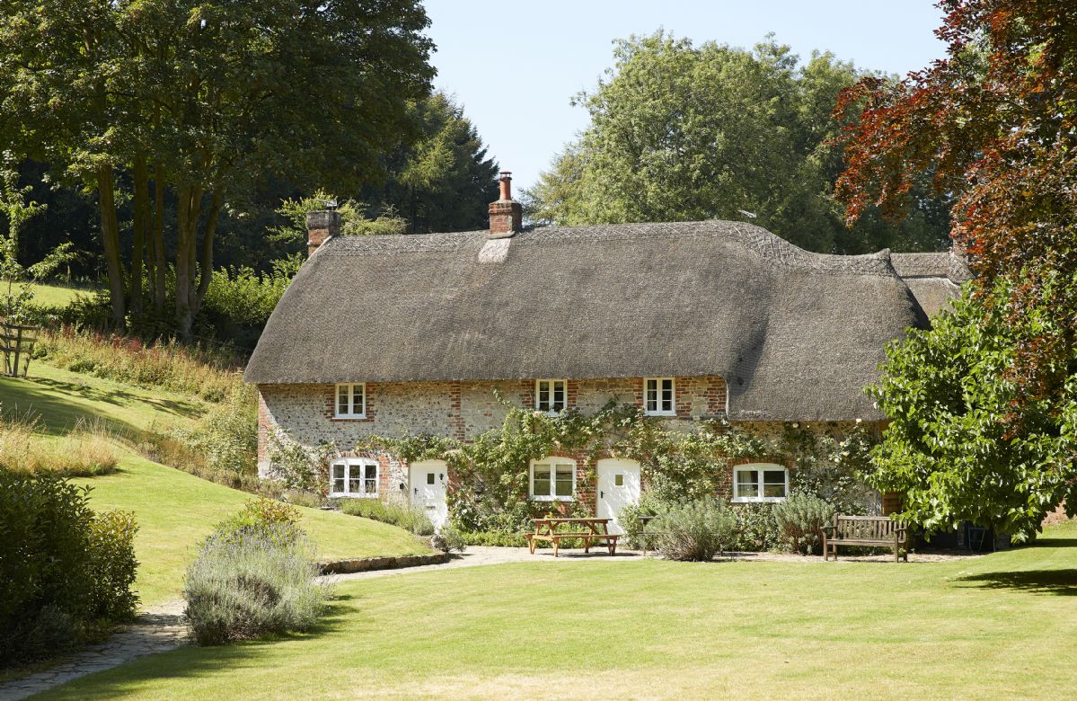 Click here for more about Magna Cottage