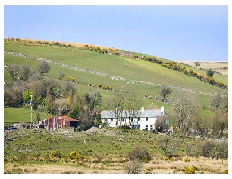 Click here for more about Blackadon Farm Cottage