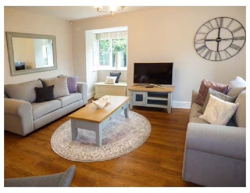 Click here for more about Avocet Cottage