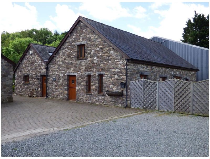 Click here for more about Riverside Barn
