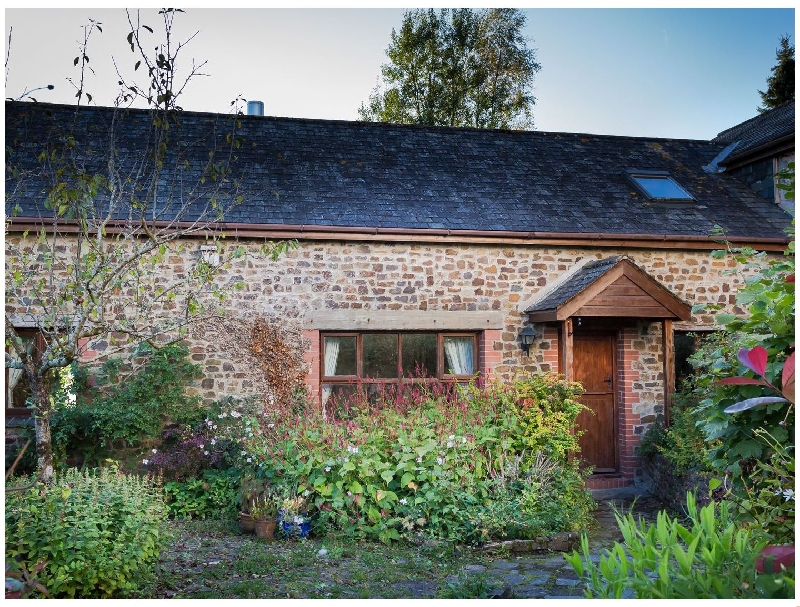 Hazel Barn an English holiday cottage for 11 in , 