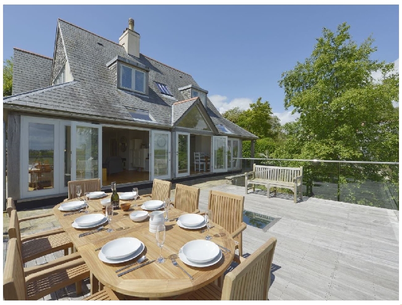 Dove Cottage an English holiday cottage for 8 in , 