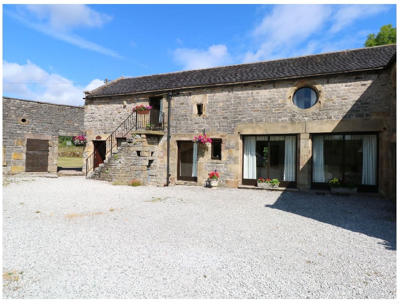 Click here for more about West Cawlow Barn