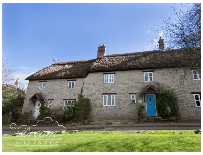 Blossom Cottage an English holiday cottage for 7 in , 