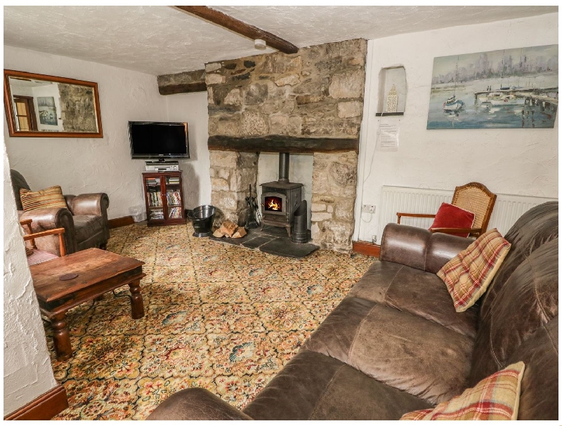 Old Bank House an English holiday cottage for 11 in , 