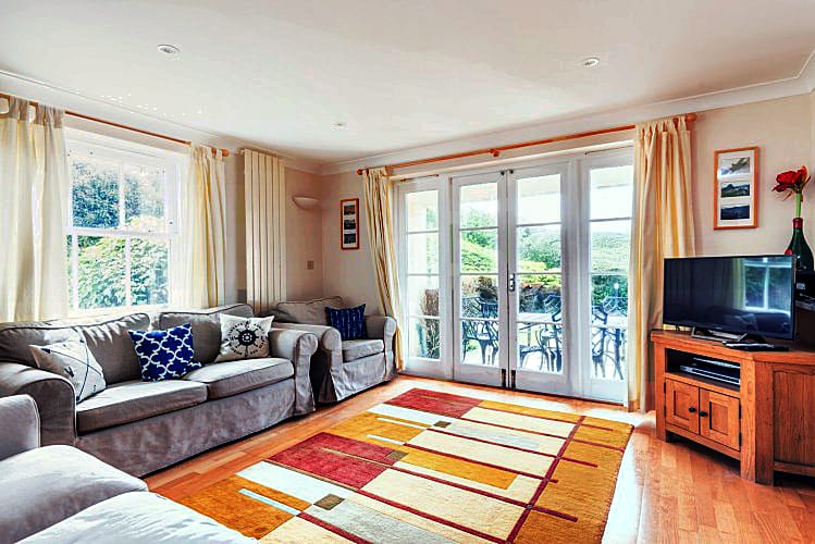 1 Thurlestone Beach Apartments price range is 670