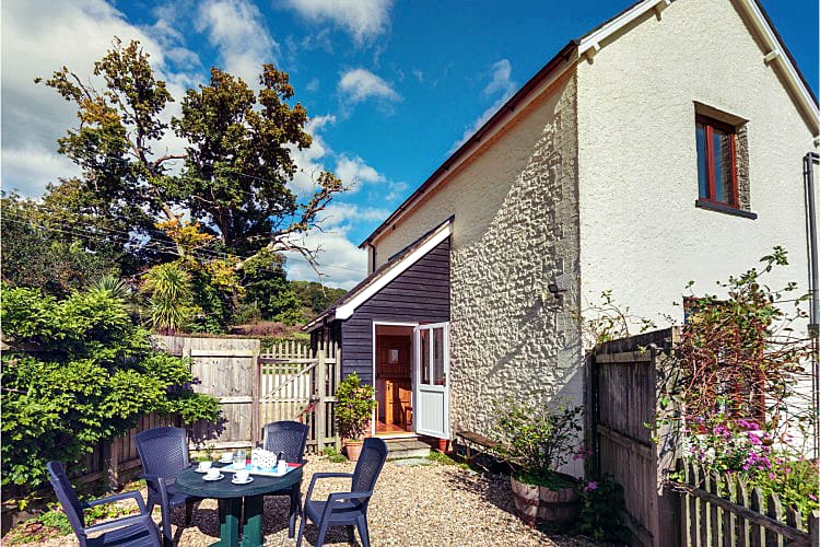 Details about a cottage Holiday at Little Goyle Cottage