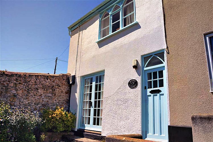 Water Cottage an English holiday cottage for 6 in , 